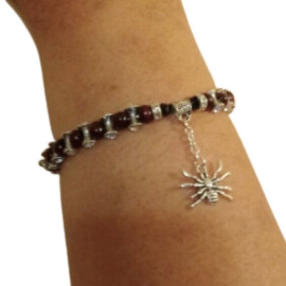 Along Came A Spider Beaded Bracelet - Picture 3 of 6